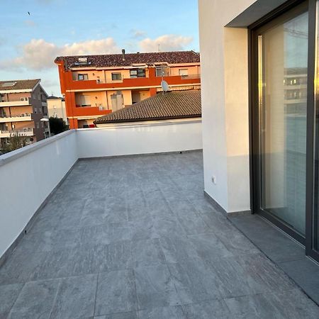 Family House Apartment Porto Torres Exterior foto