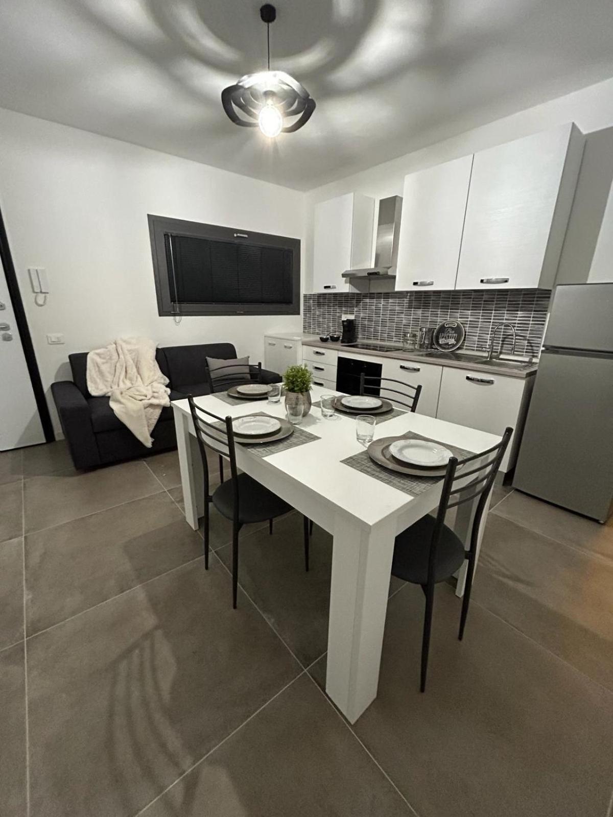 Family House Apartment Porto Torres Exterior foto