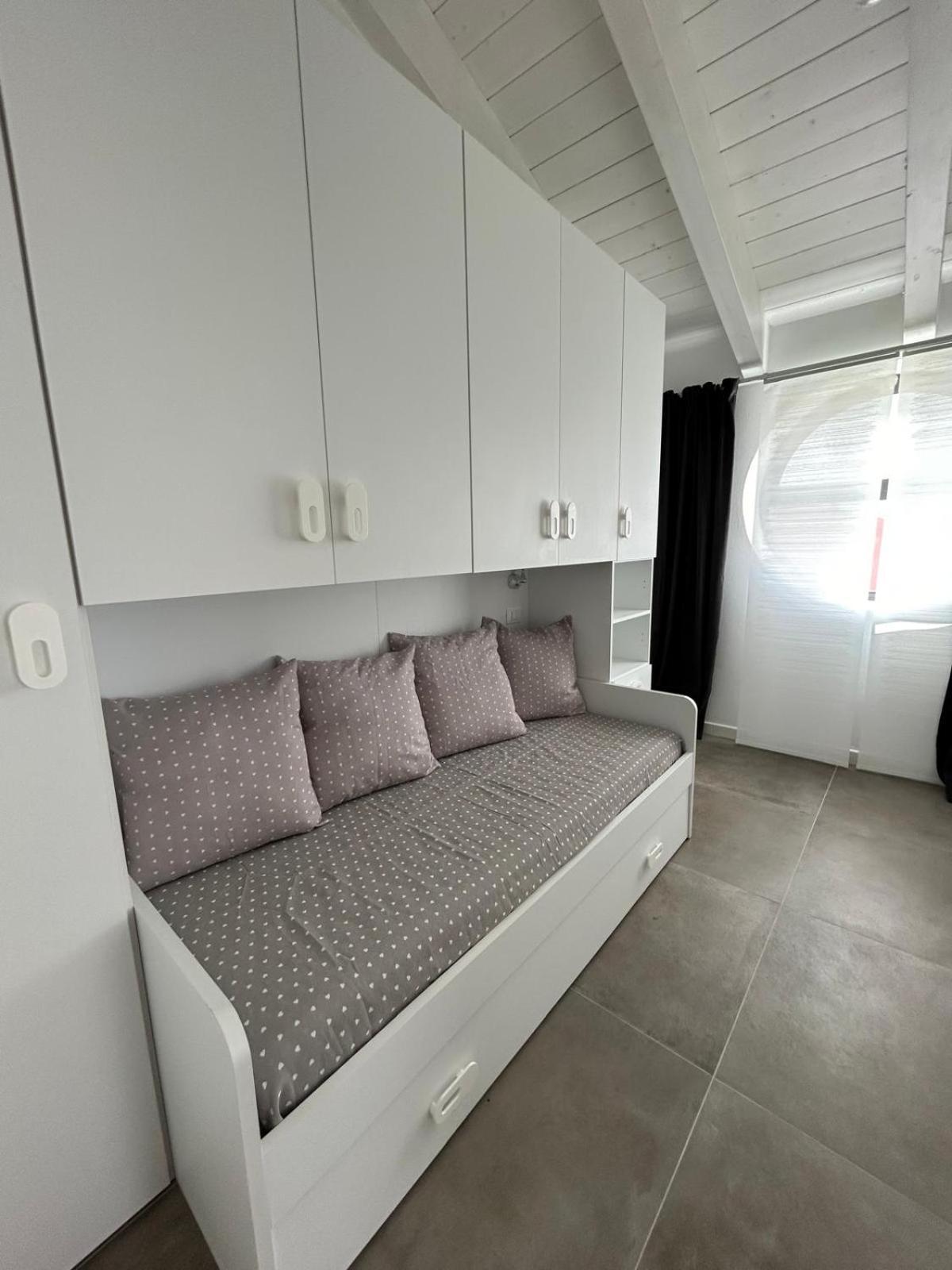 Family House Apartment Porto Torres Exterior foto